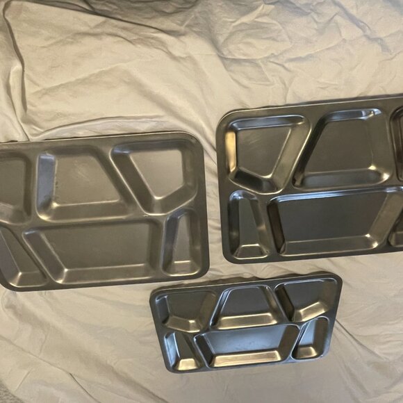 Vintage Stainless Steel Trays - Excellent Condition - Set of 3 - Picture 6 of 6